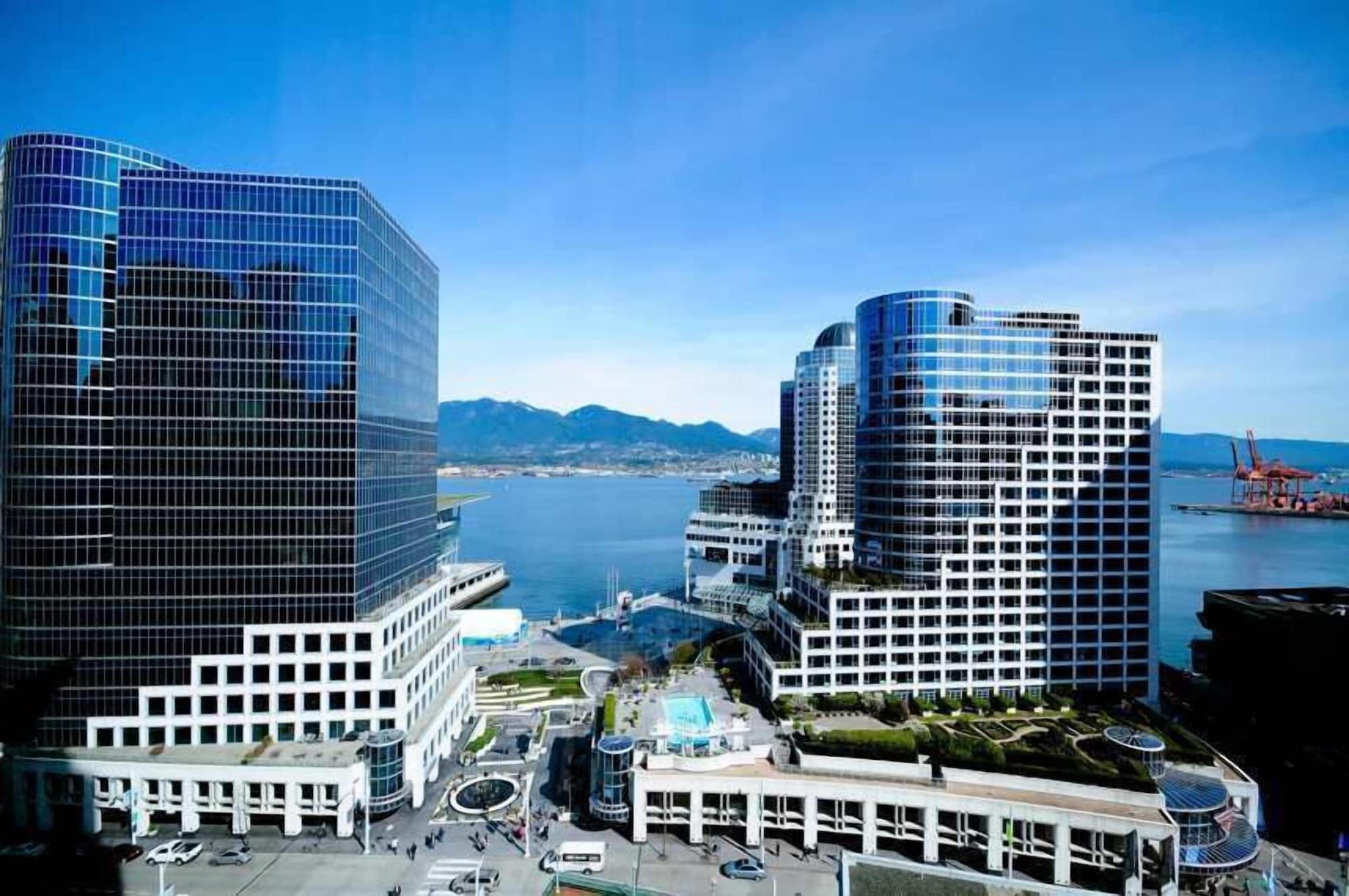 Auberge Vancouver Hotel Bagian luar foto